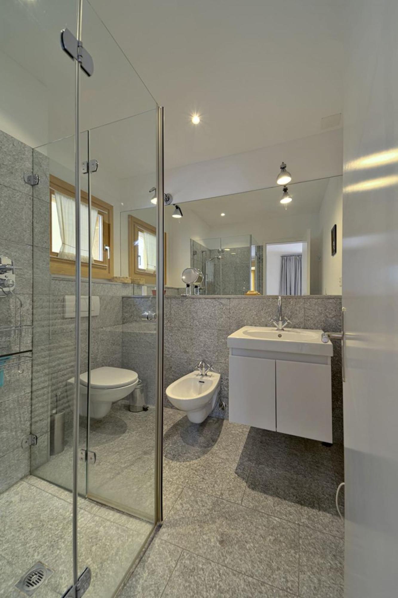 Chesa Ladina - Zuoz Apartman Kültér fotó